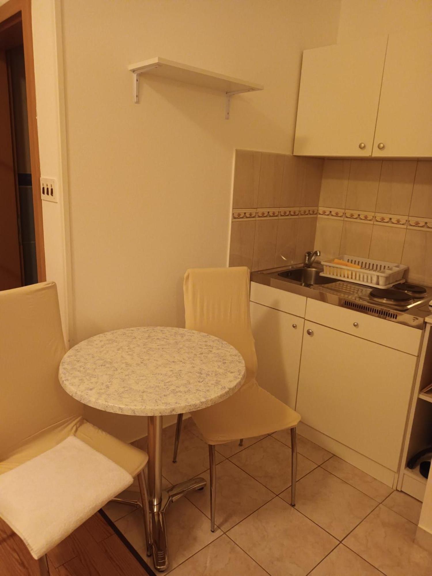 Studio Apartments Marica โบรดาริตซา ภายนอก รูปภาพ